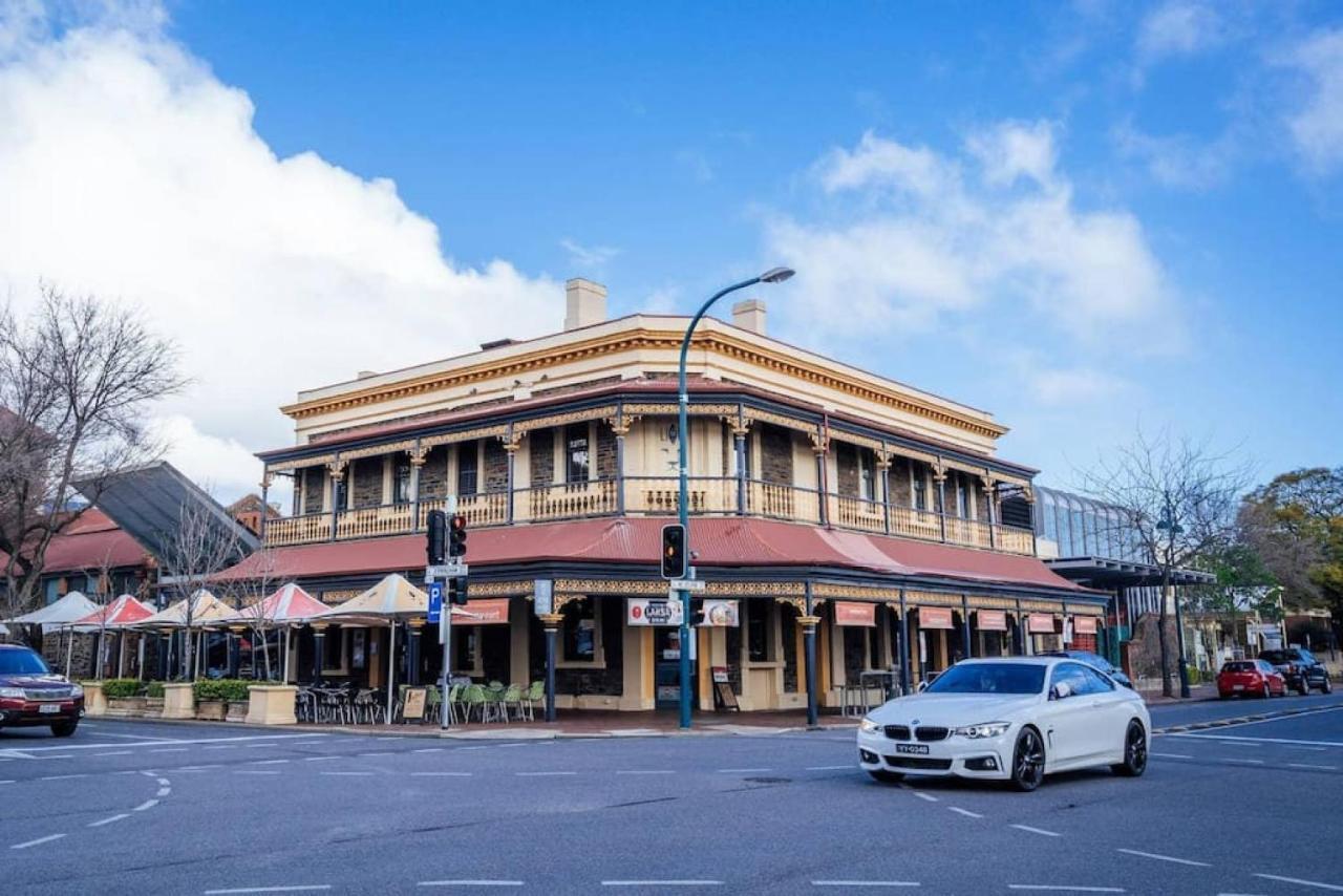 Clouds On Francis North Adelaide Apartment Exterior photo